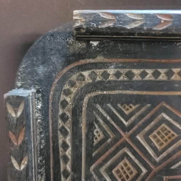 Hand carved wood serving tray serving platter Ethnic carvings geometric design - Picture 3 of 6